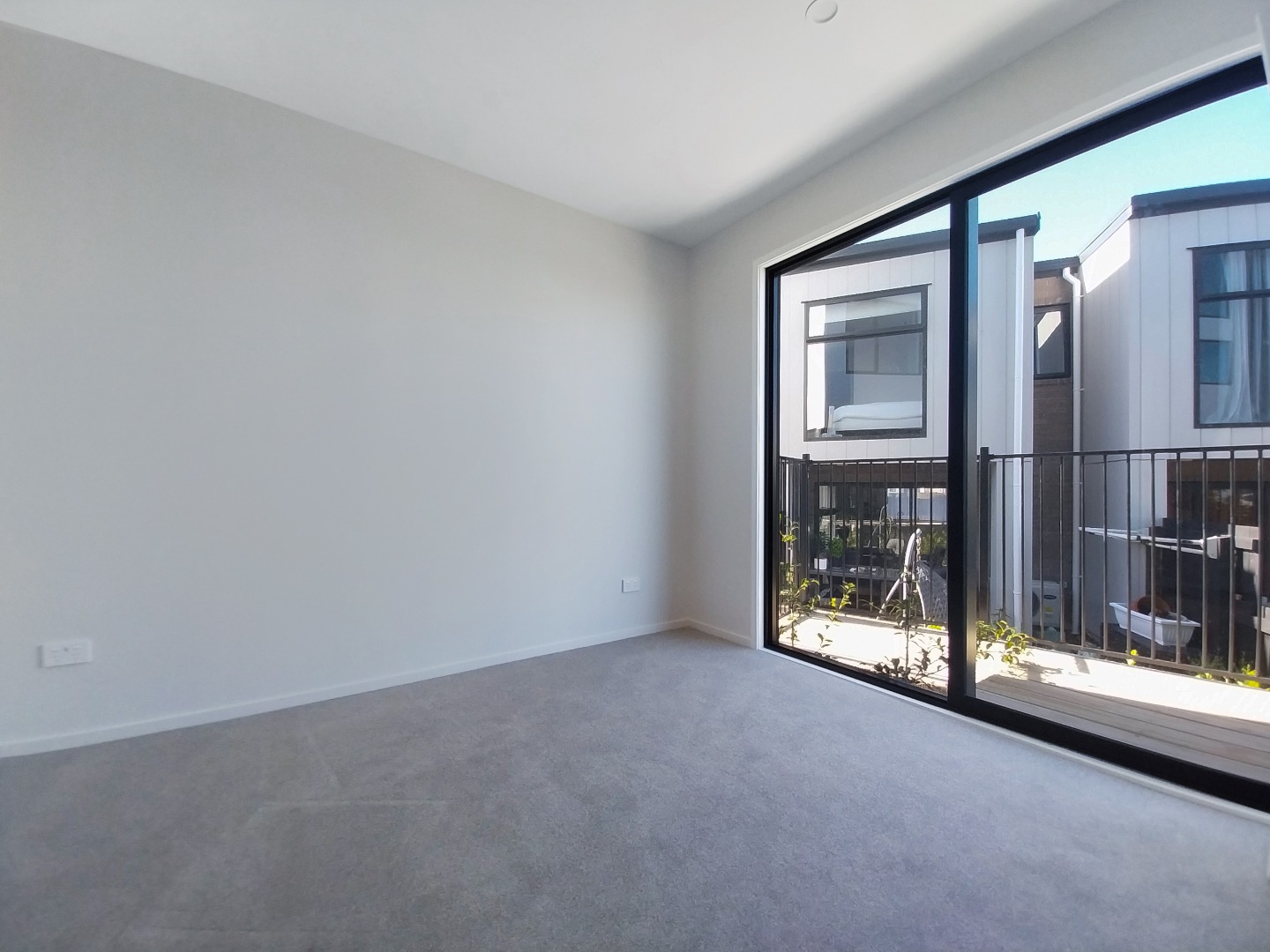 RENT REDUCED BE QUICK - Extended Family or Couples!  4 Bdrms/2.5 Bthrms photo