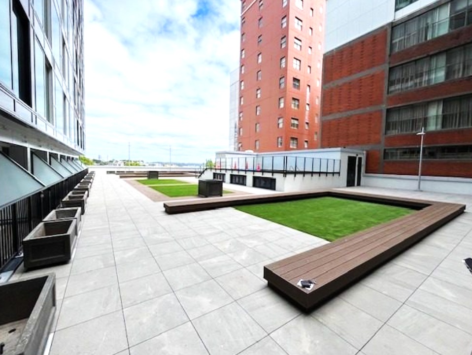 Tidy one bedroom cbd apartment. photo