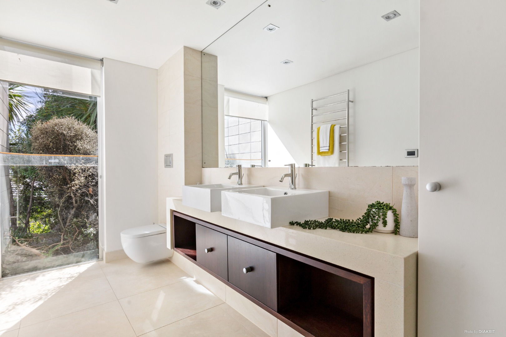 CASTOR BAY - Top Quality Luxury Family home with breath taking views photo