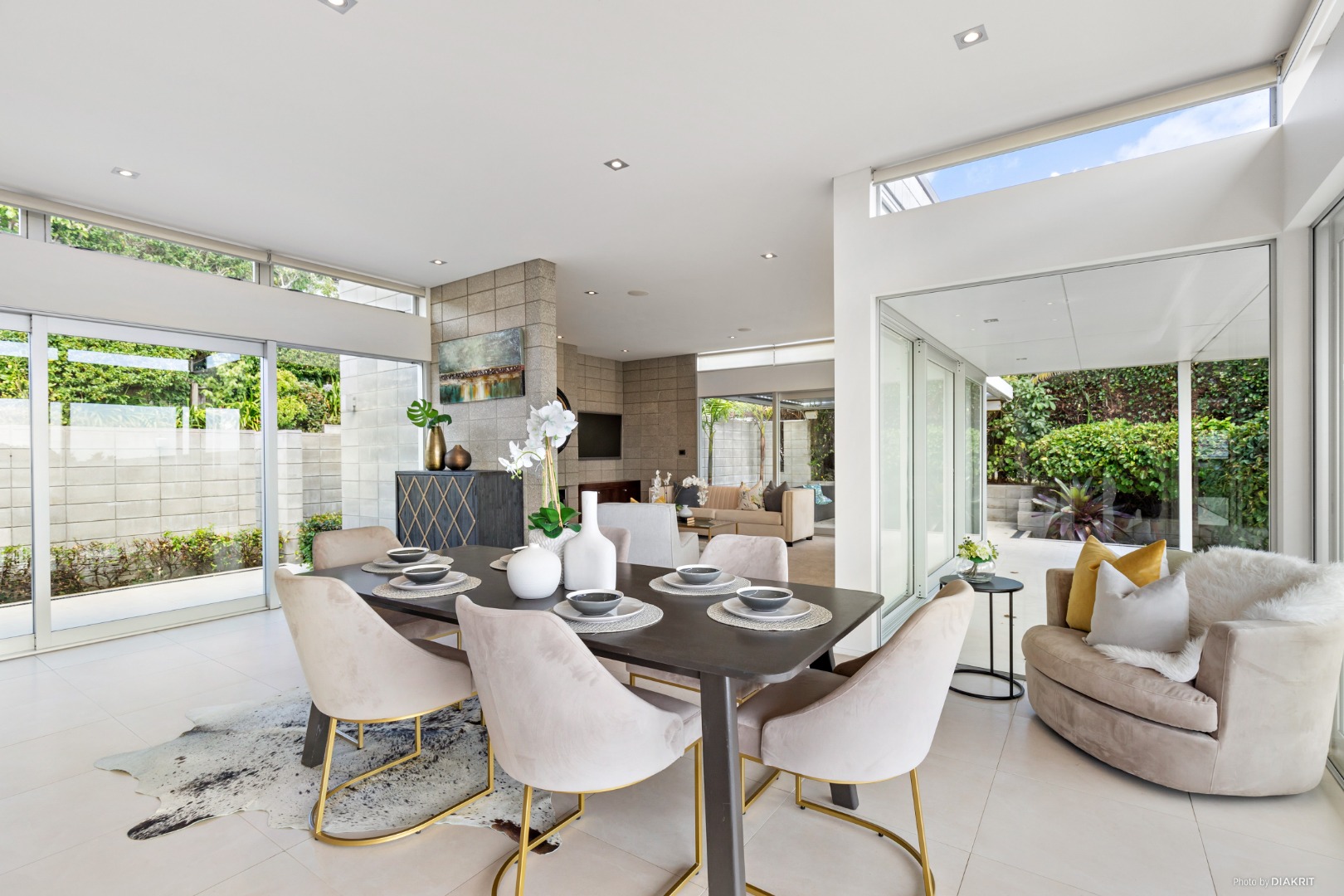 CASTOR BAY - Top Quality Luxury Family home with breath taking views photo