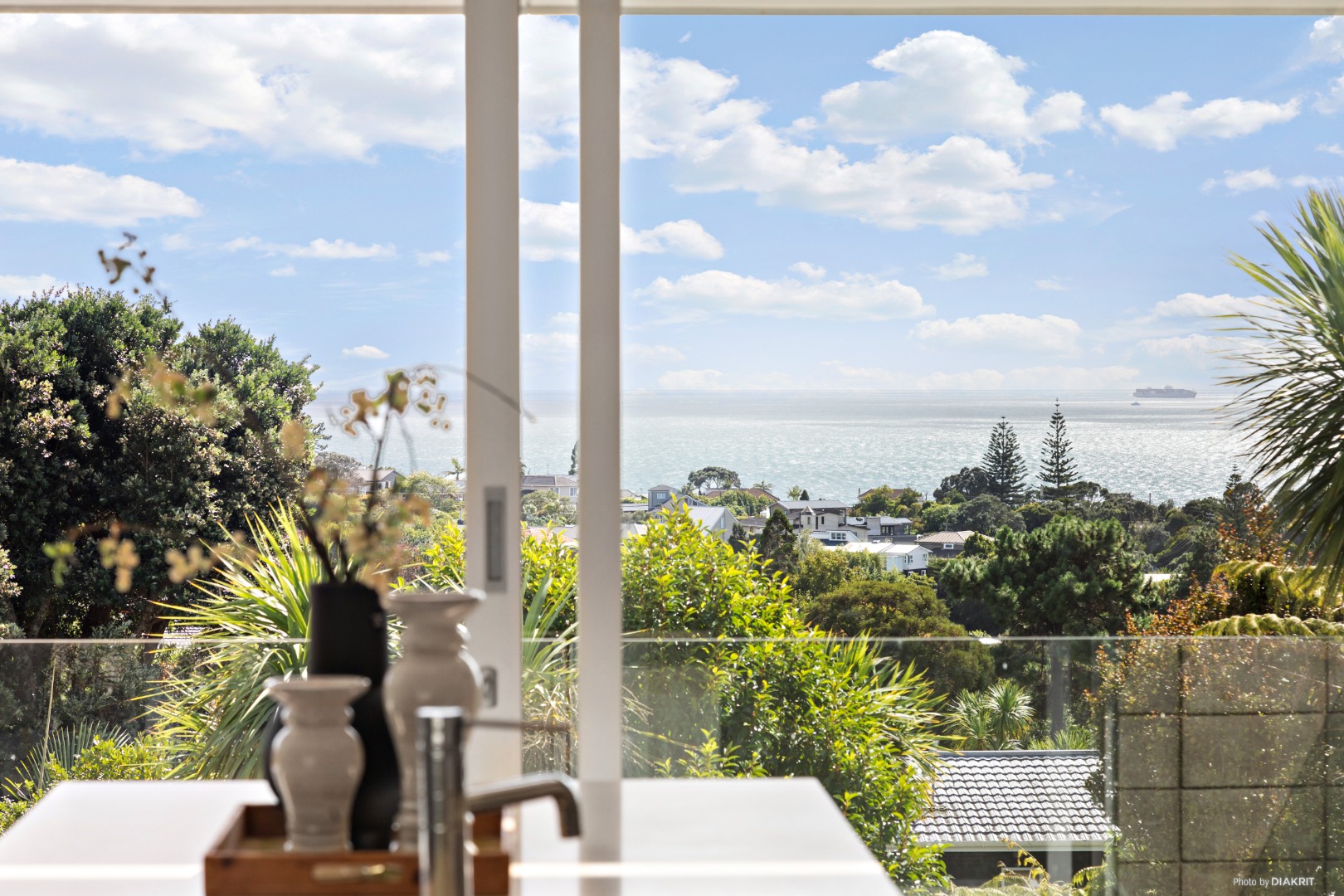 CASTOR BAY - Top Quality Luxury Family home with breath taking views photo