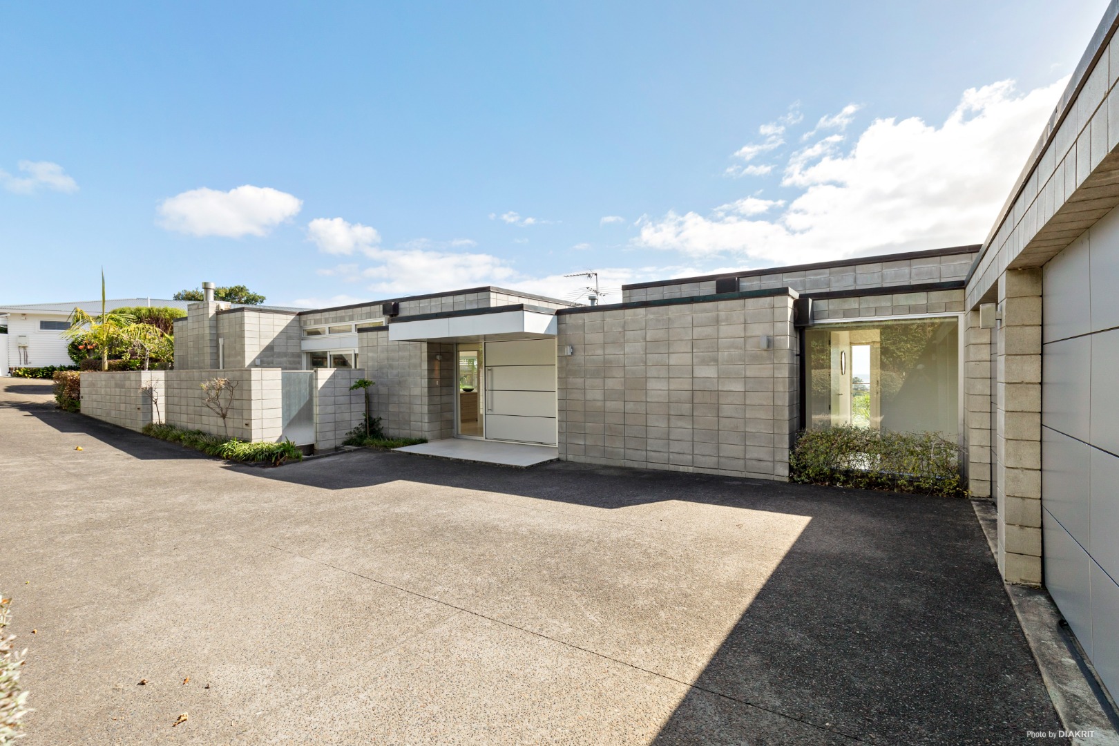 CASTOR BAY - Top Quality Luxury Family home with breath taking views photo