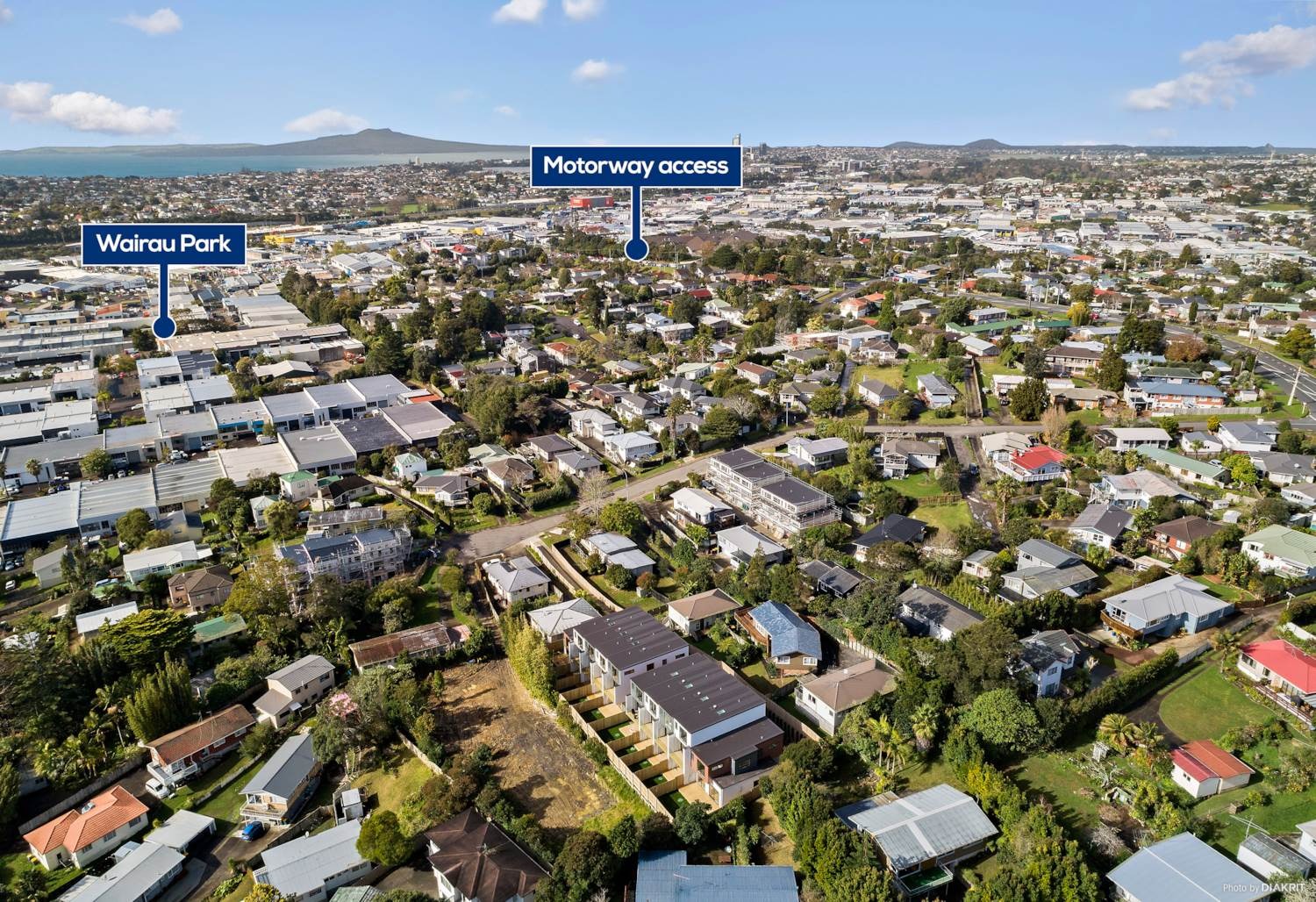 4-Bedroom House with 3.5 Bathrooms in Totara Vale photo
