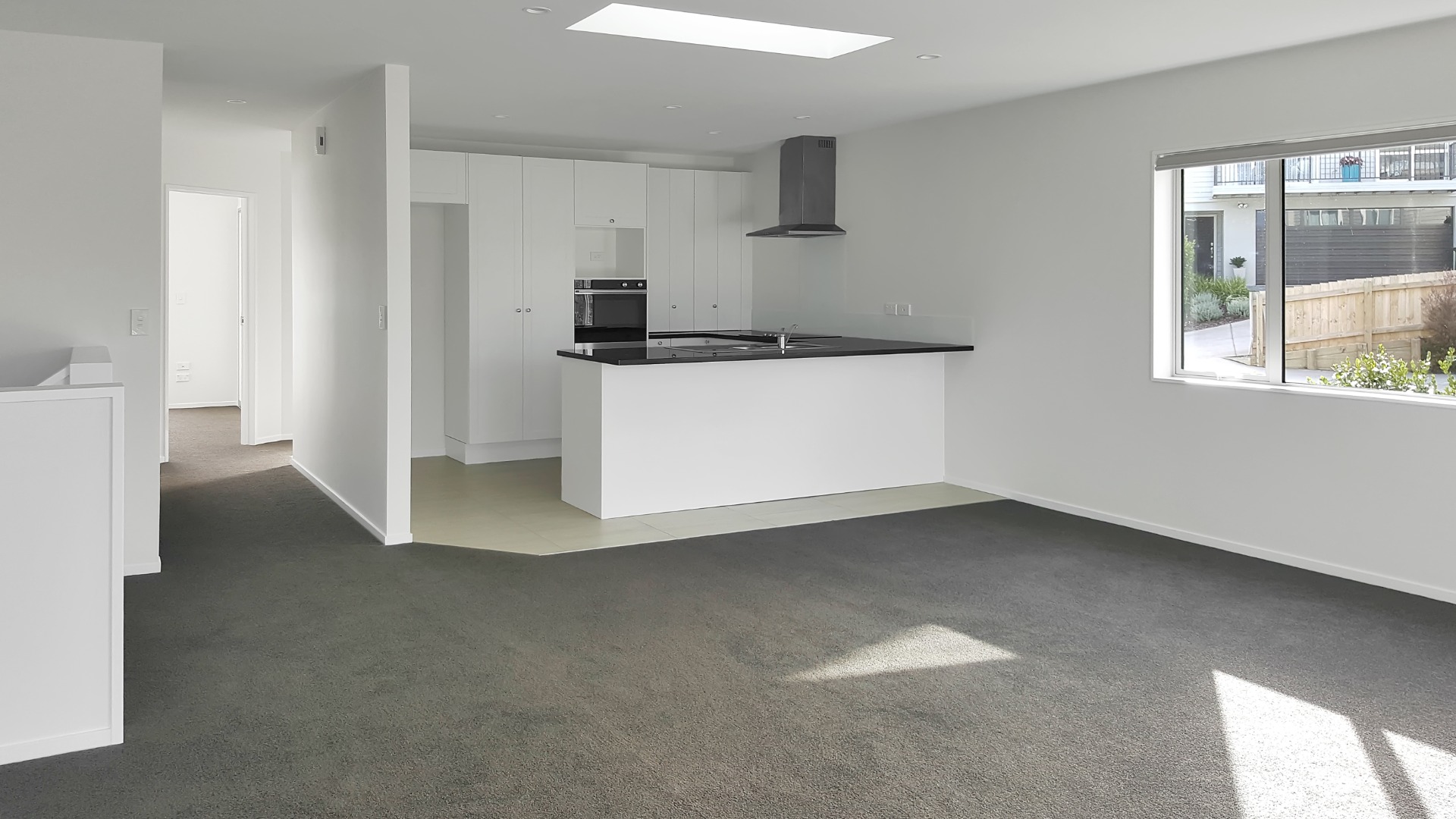 SPACIOUS TOWNHOUSE -4 BEDROOMS-MELIA PLACE photo