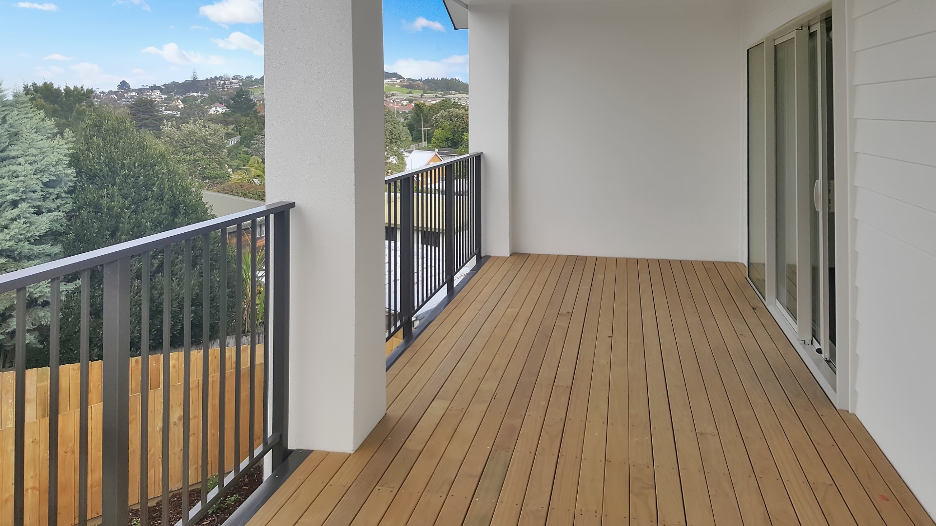 SPACIOUS TOWNHOUSE -4 BEDROOMS-MELIA PLACE photo