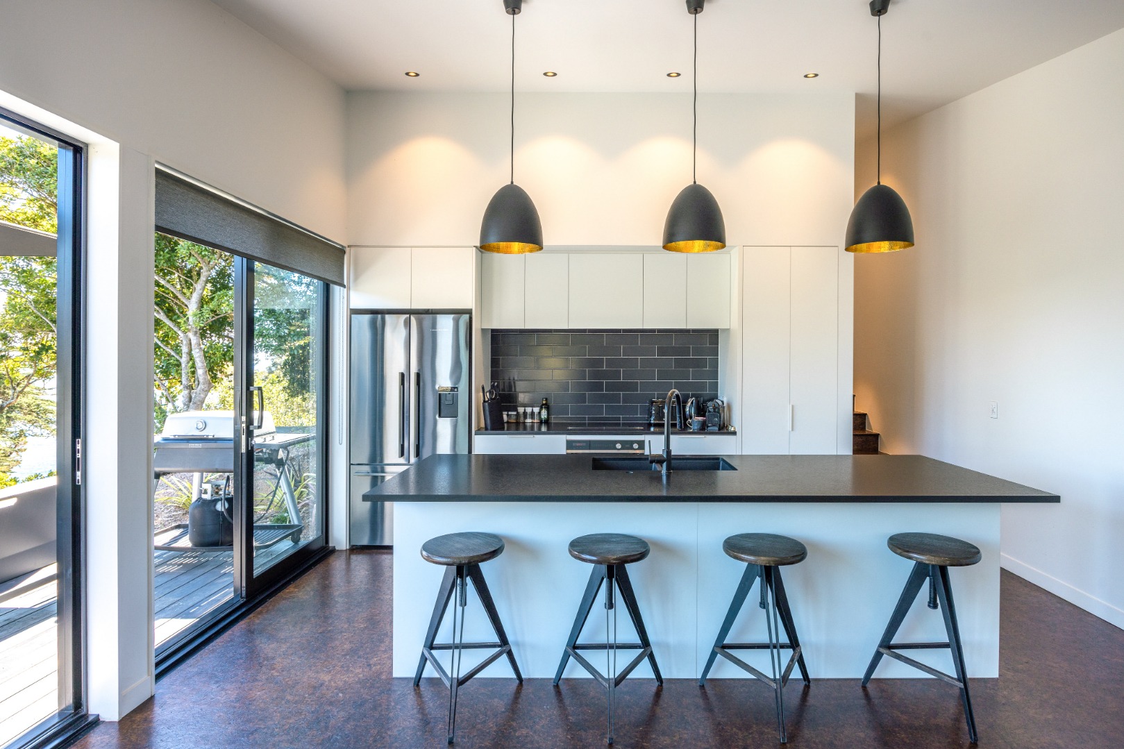 Enclosure Bay Retreat $795 p/w photo