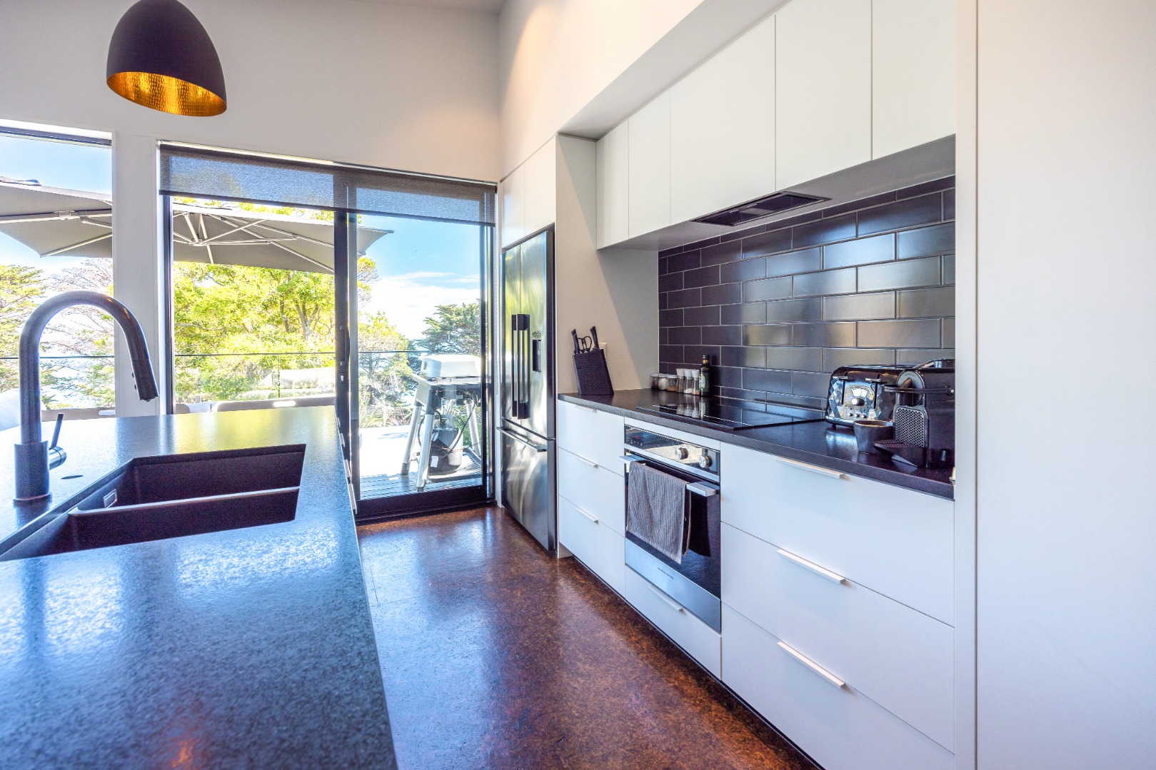 Enclosure Bay Retreat $725 p/w photo