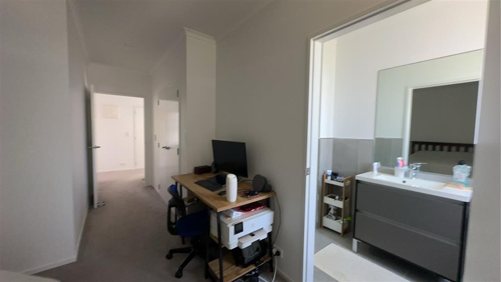 Modern 3-Bedroom Home with 2 Bathrooms in Hobsonville photo