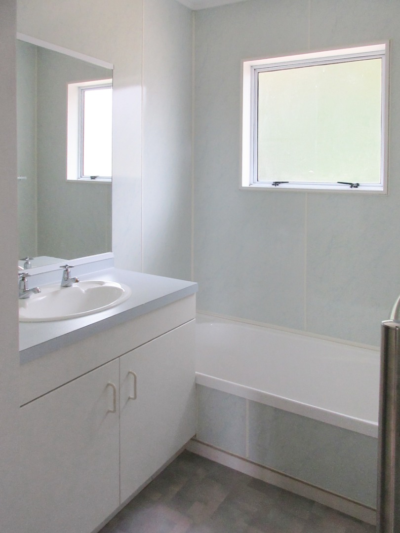WHERE TOWN MEETS COUNTRY-2 BED-STILLWATER! photo