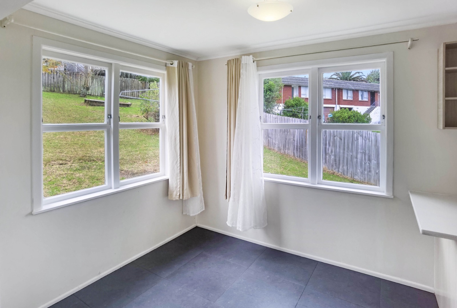 GLENFIELD - 3 Bedroom Family Home photo