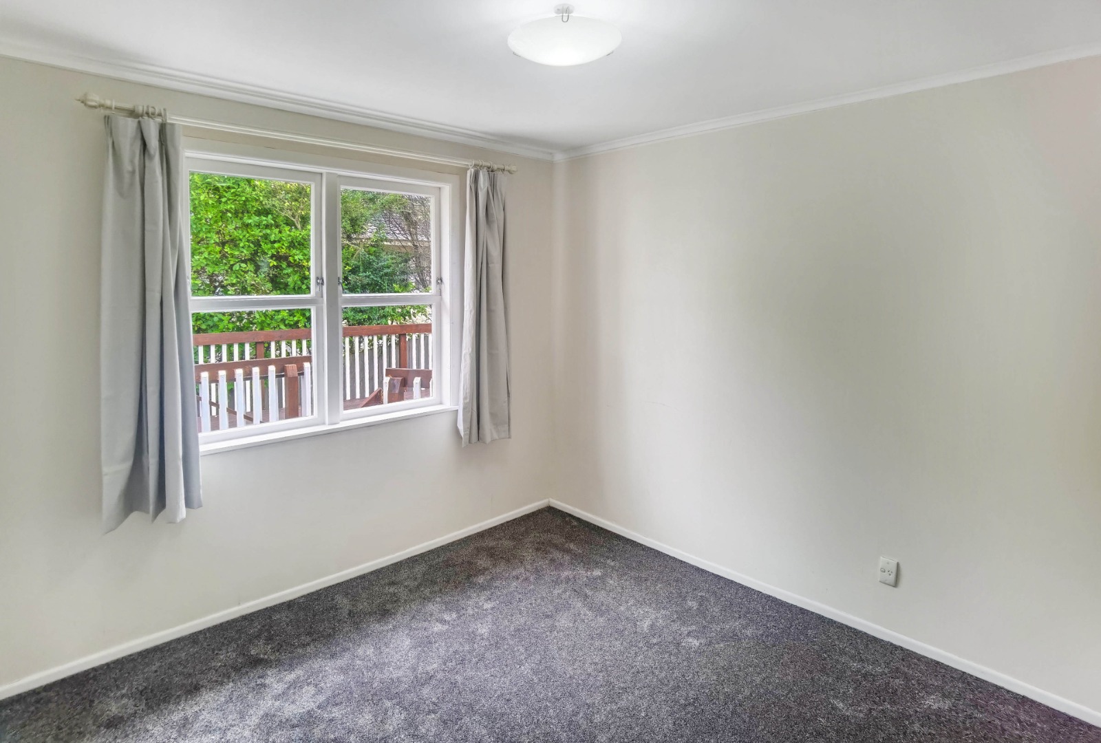 GLENFIELD - 3 Bedroom Family Home photo