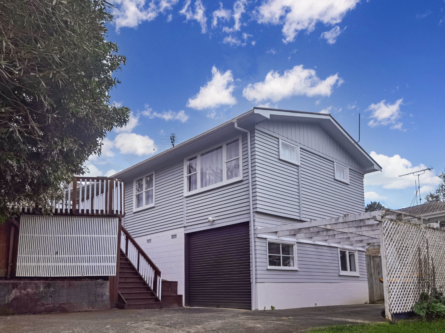 GLENFIELD - 3 Bedroom Family Home photo