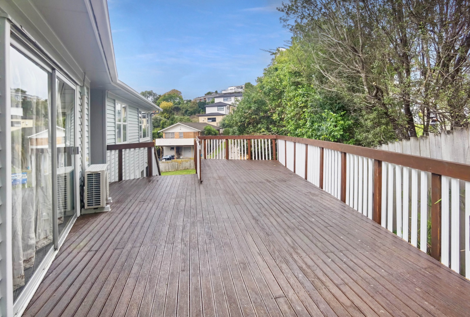 GLENFIELD - 3 Bedroom Family Home photo
