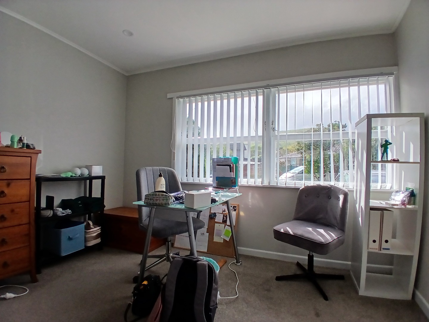 Mount Wellington Two bedroom unit with two carparks! photo