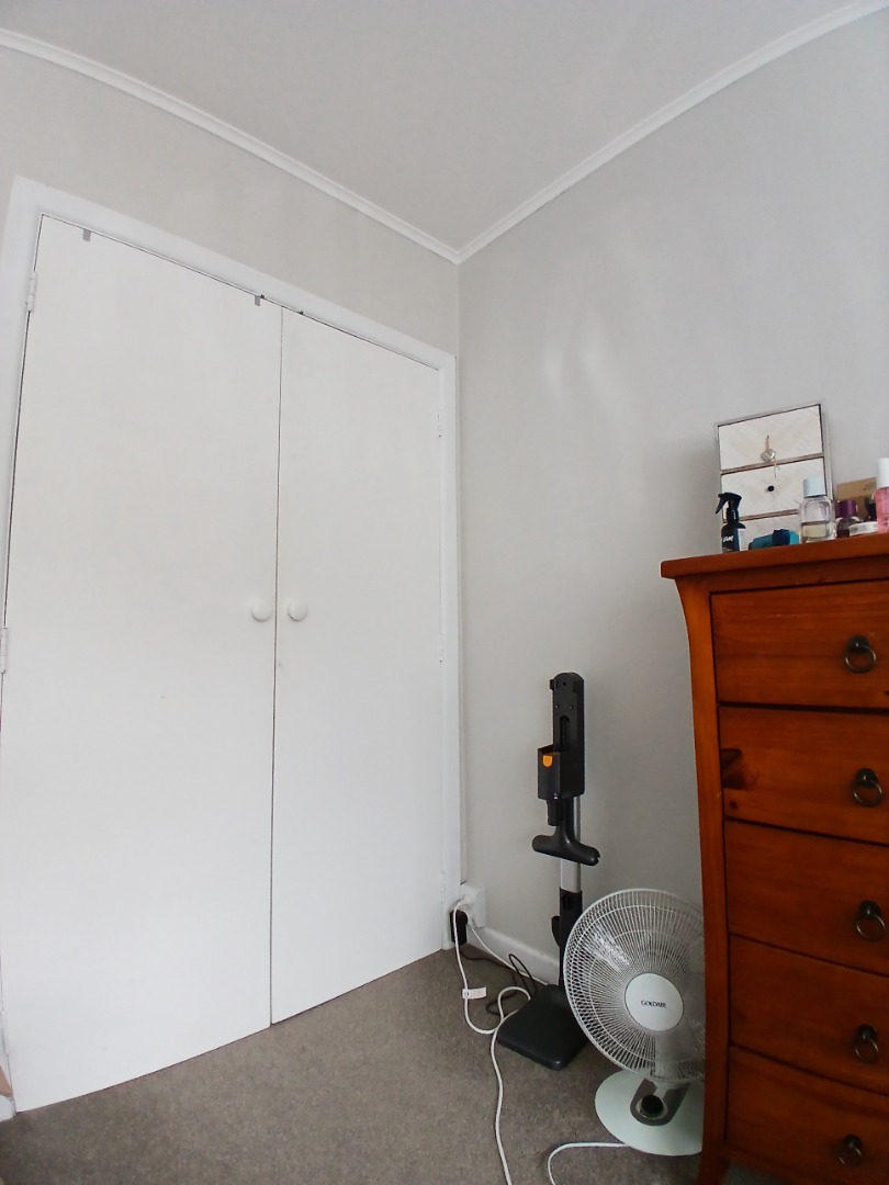 Mount Wellington Two bedroom unit with two carparks! photo