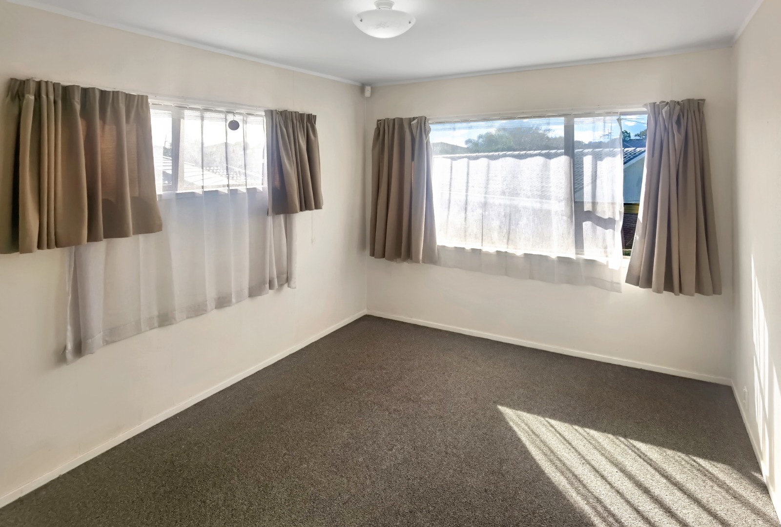 Bucklands Beach - 4 Bedoom Home Zone for Macleans College photo