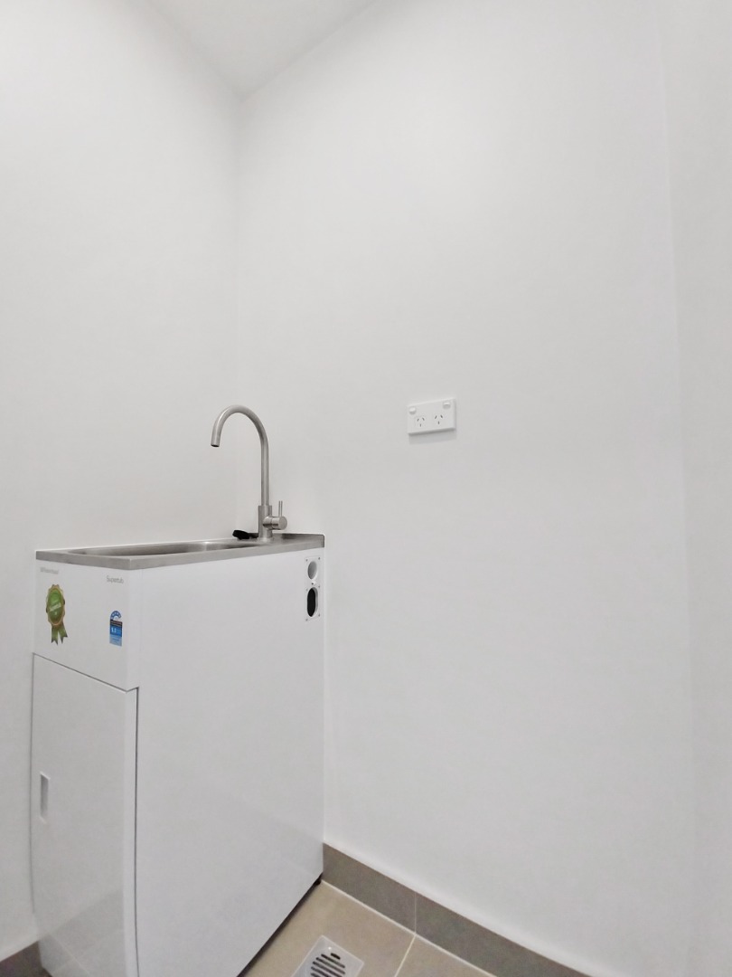 3 Bdrm Townhouse  in Mangere Bridge  photo
