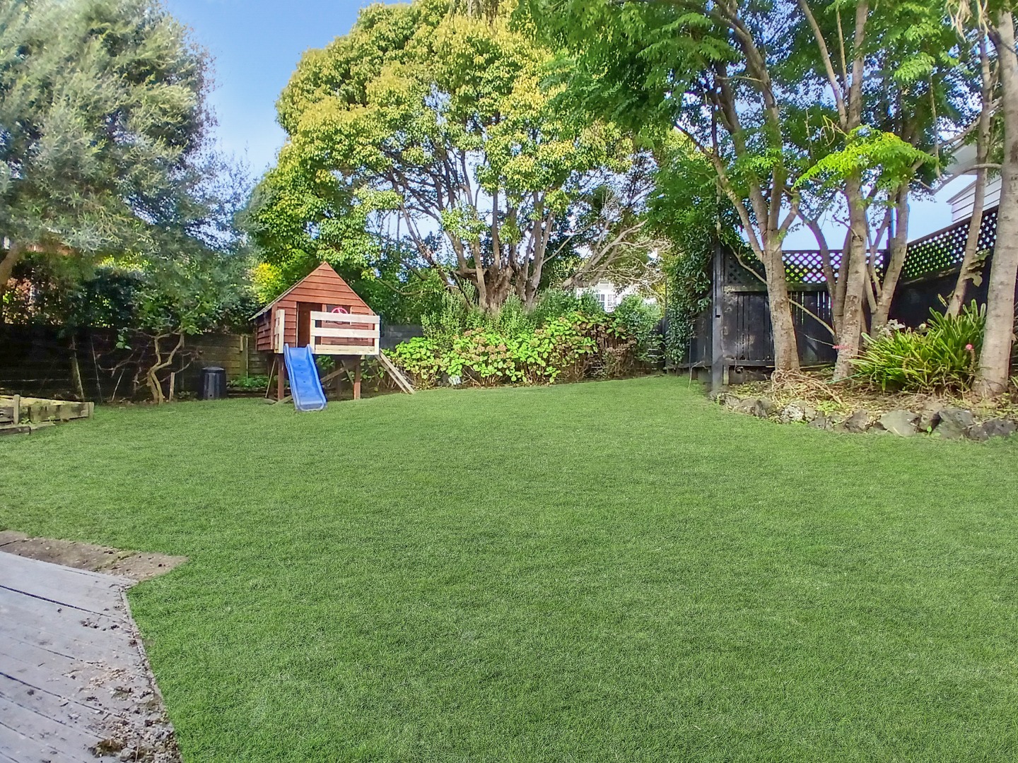  Peacefull four bedroom Mount Eden Home! photo