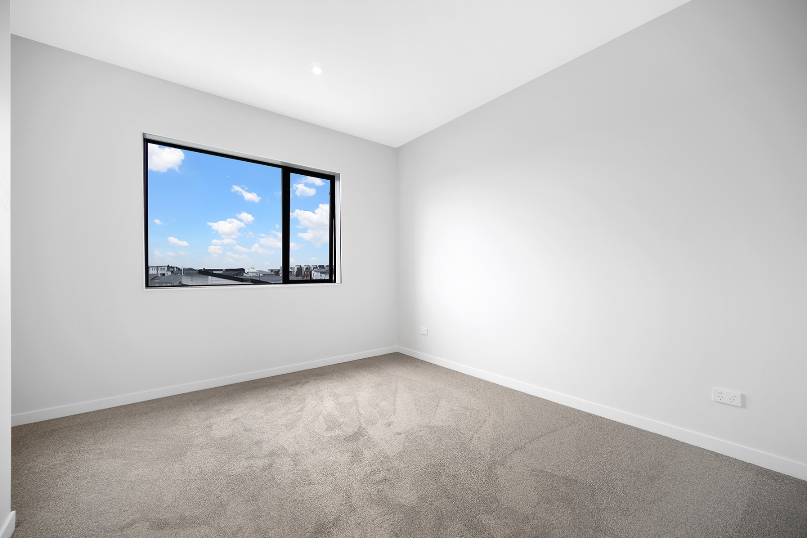 NEWLY built sunny one bedroom apartment in Hobsonville photo