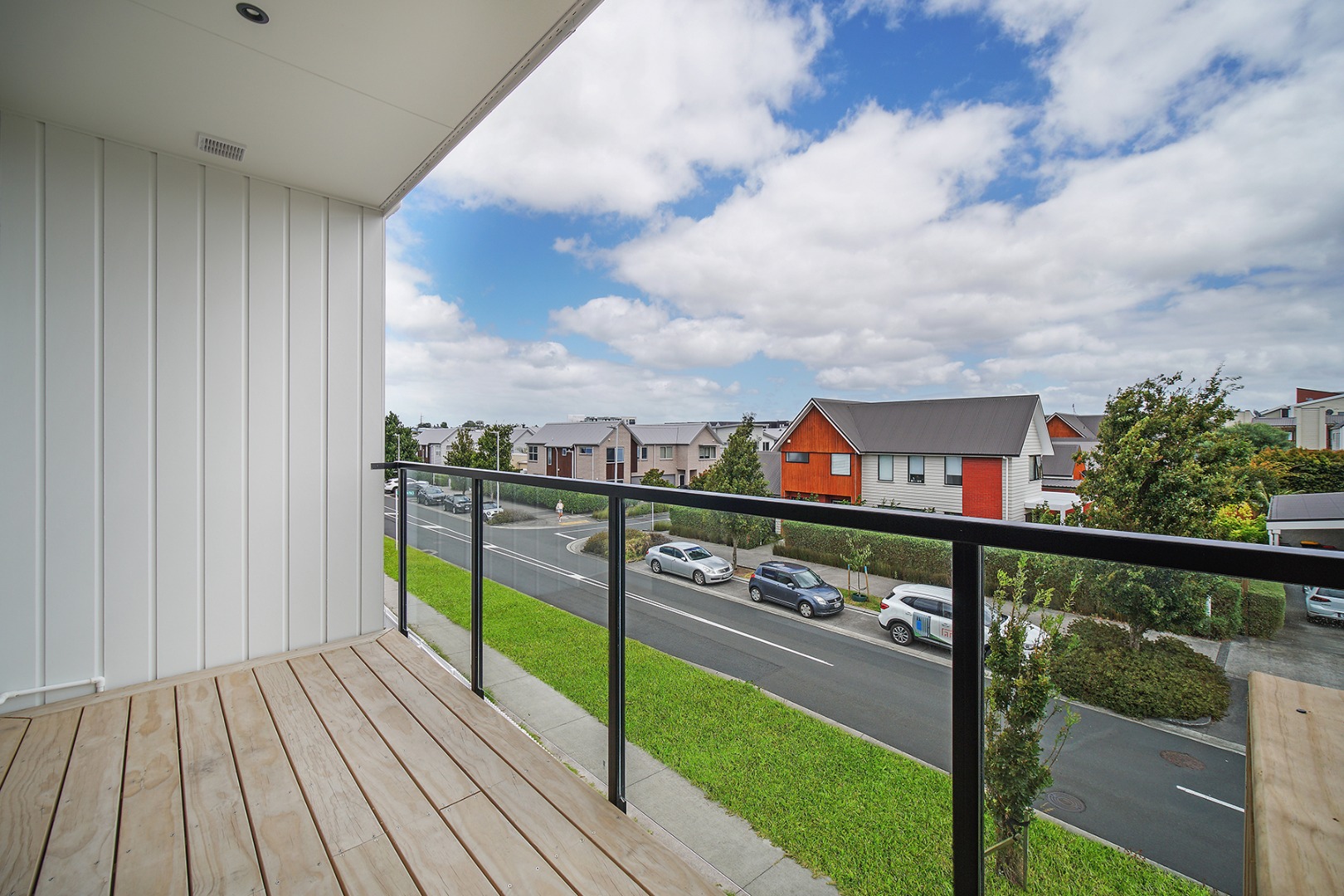 NEWLY built sunny one bedroom apartment in Hobsonville photo