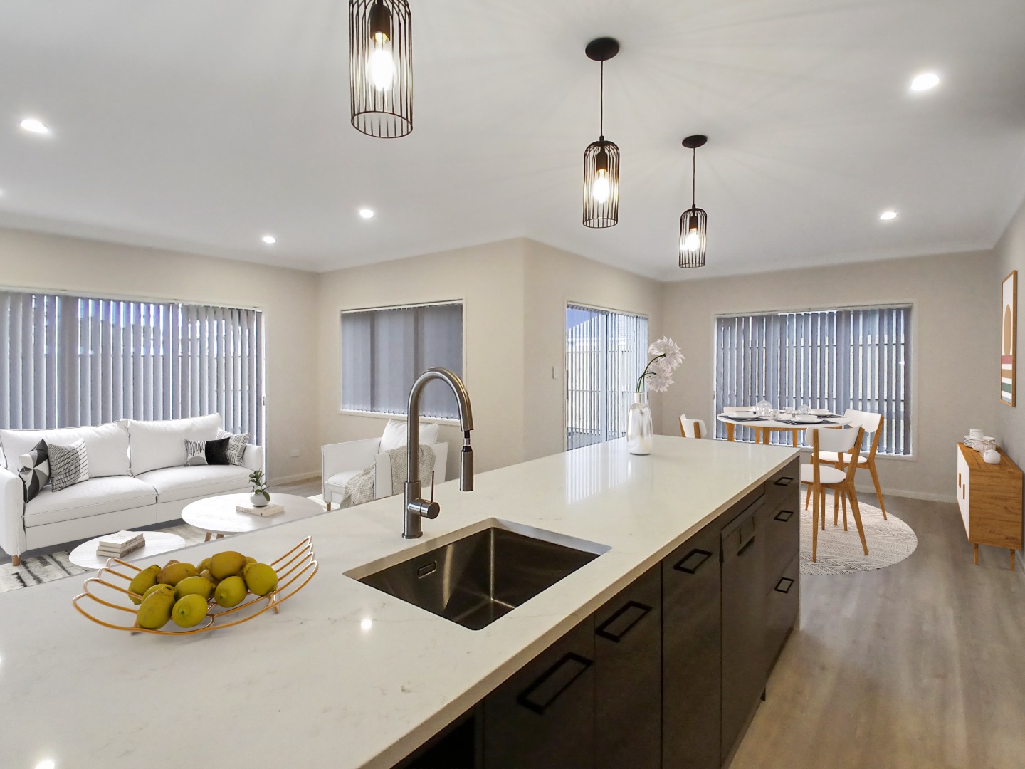 Stunning Brand new 6 x bedroom Papatoetoe home! photo