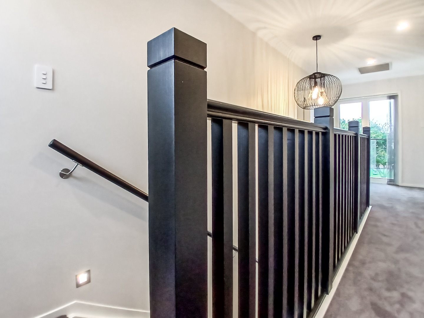 Stunning Brand new 6 x bedroom Papatoetoe home! photo