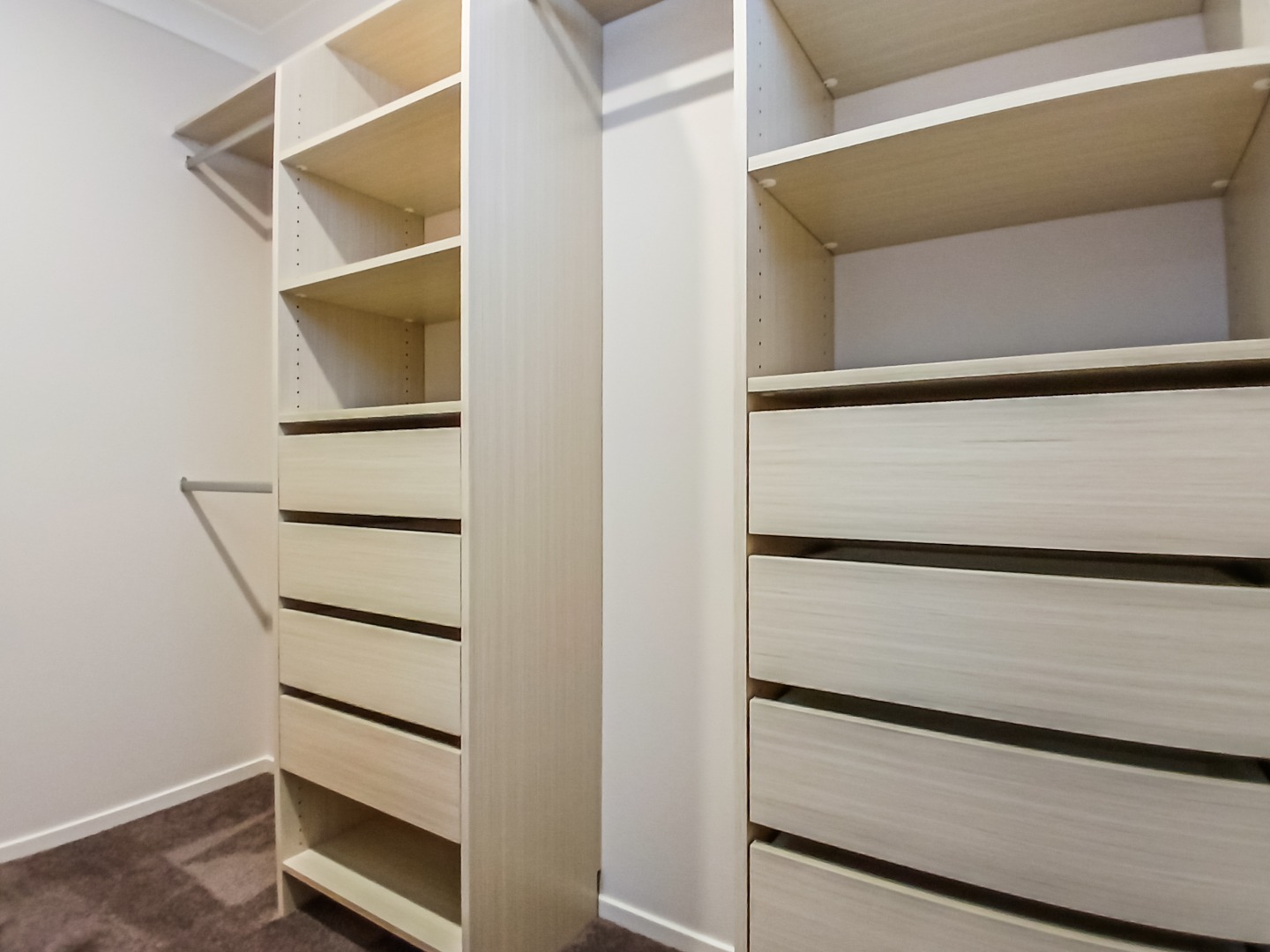 Stunning Brand new 6 x bedroom Papatoetoe home! photo