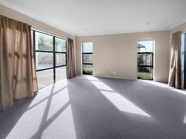 LOOKING FOR A SPACIOUS 4 BED FAMILY HOME IN MILLWATER-LOOK NO FURTHER photo