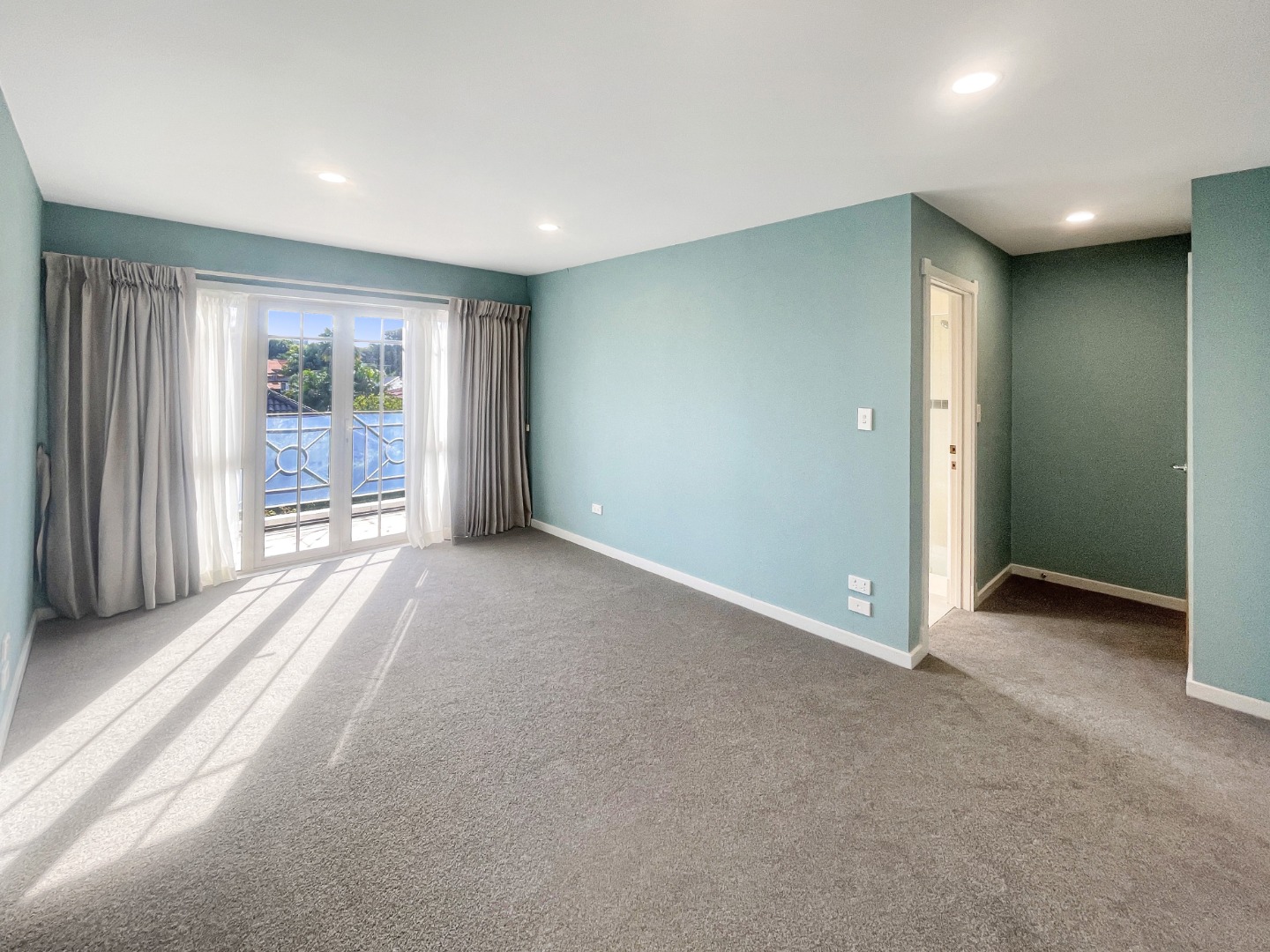 Remuera, 5bedroom Executive home  photo