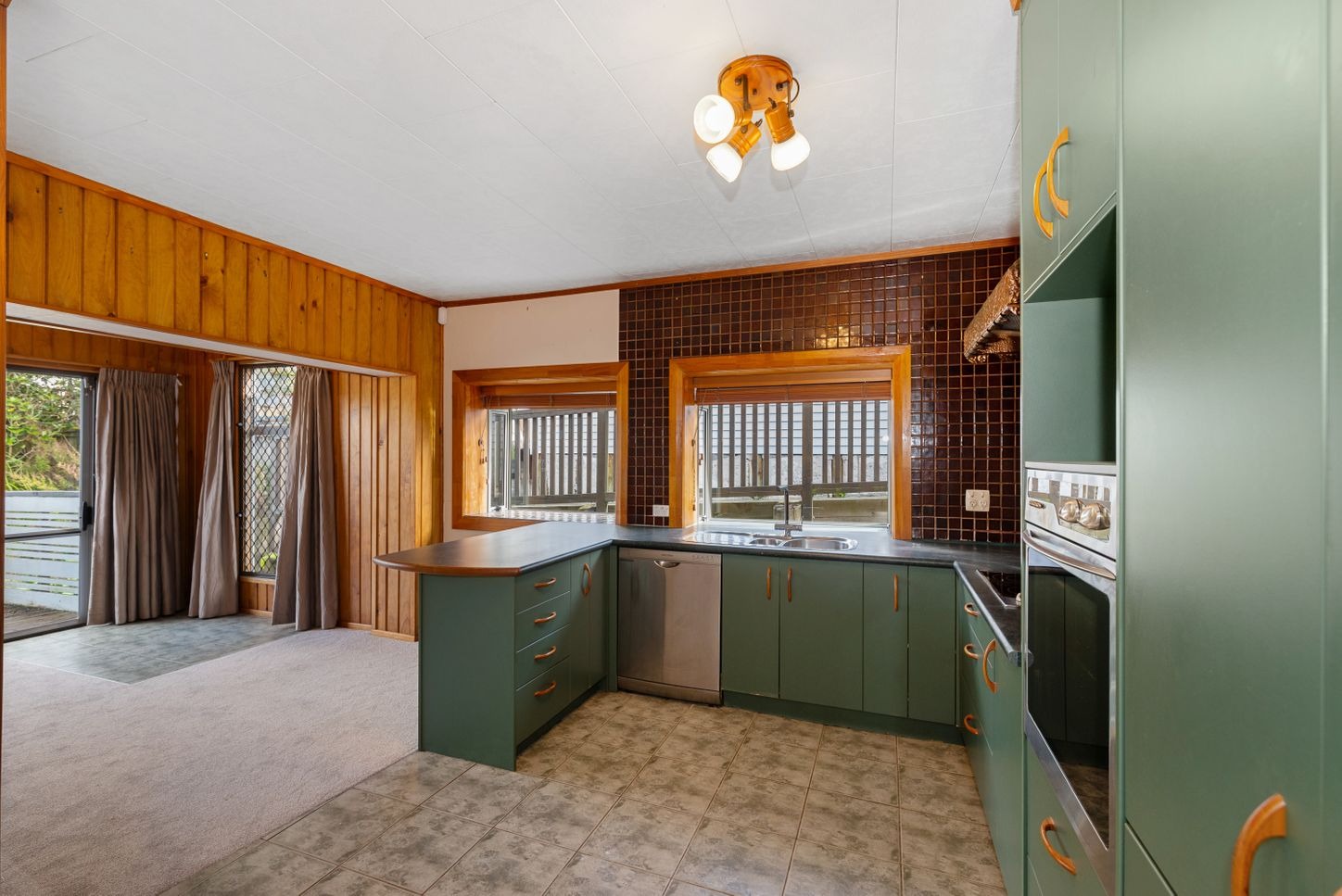 Sunny 3 bedroom family home in Glen Eden photo