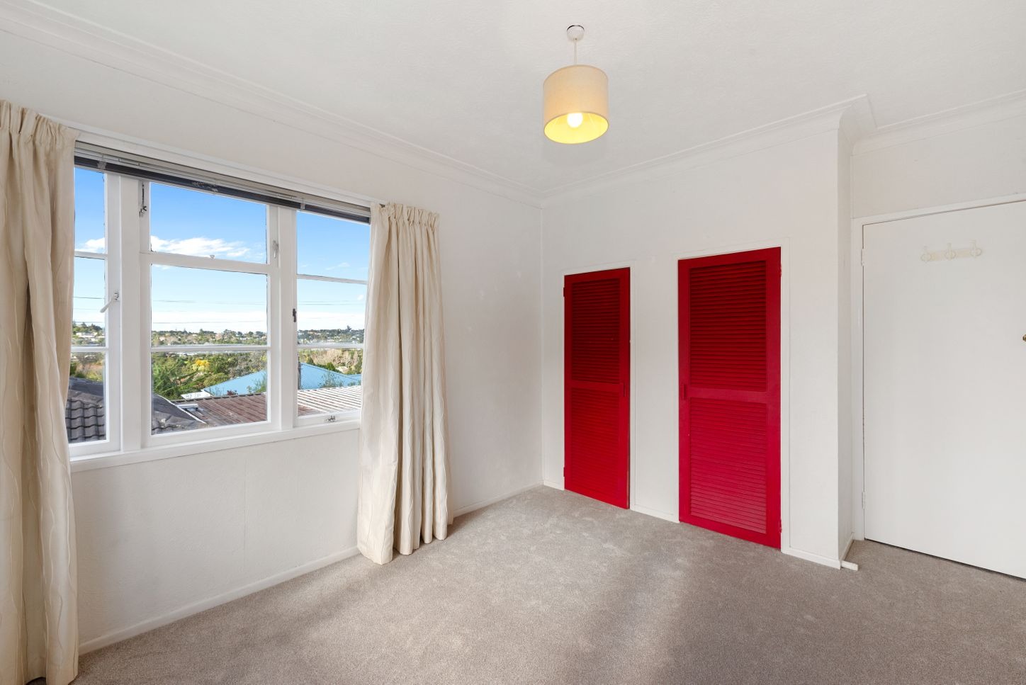Sunny 3 bedroom family home in Glen Eden photo