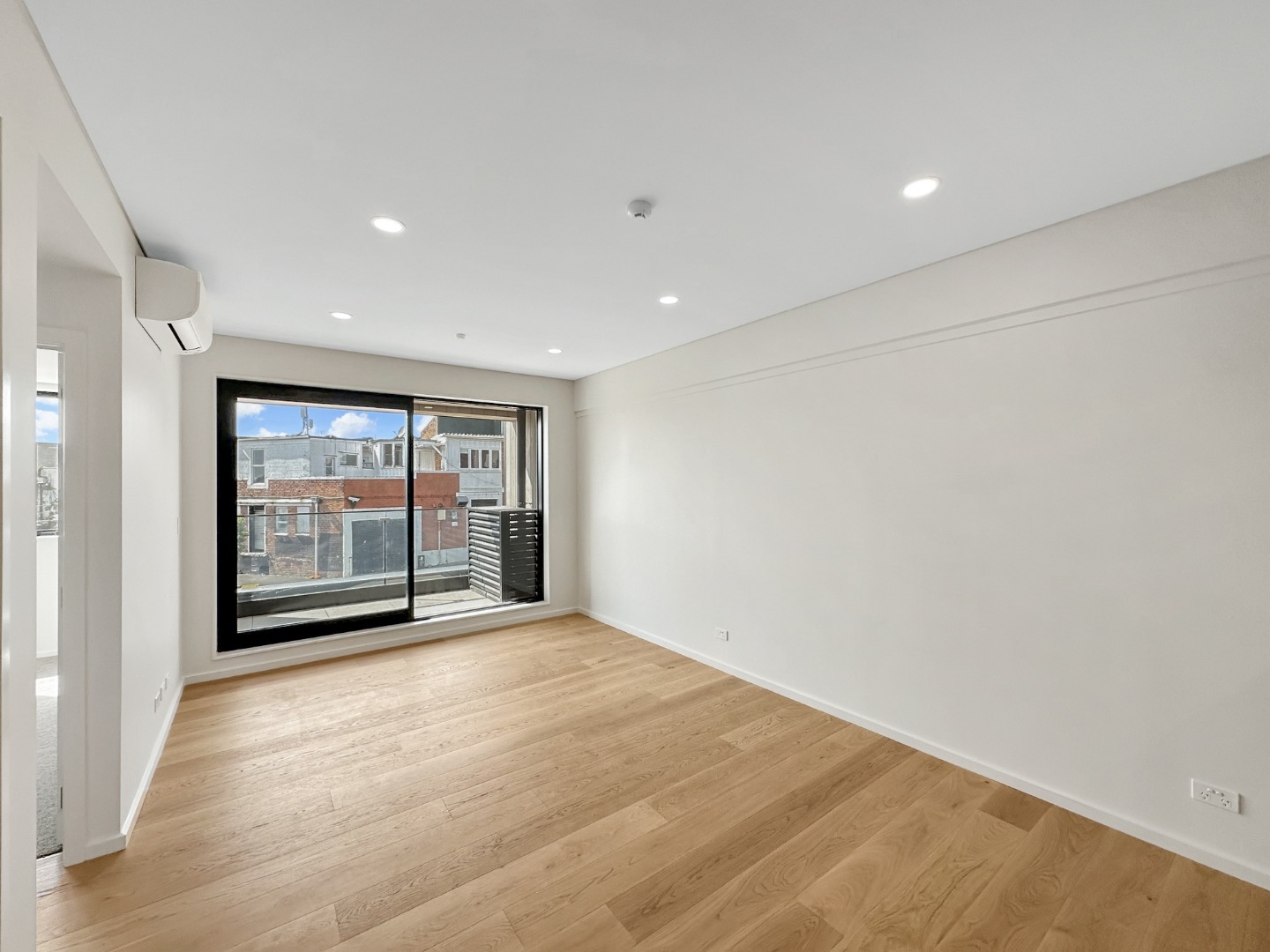 Modern Two-Bedroom Apartment for Rent! photo