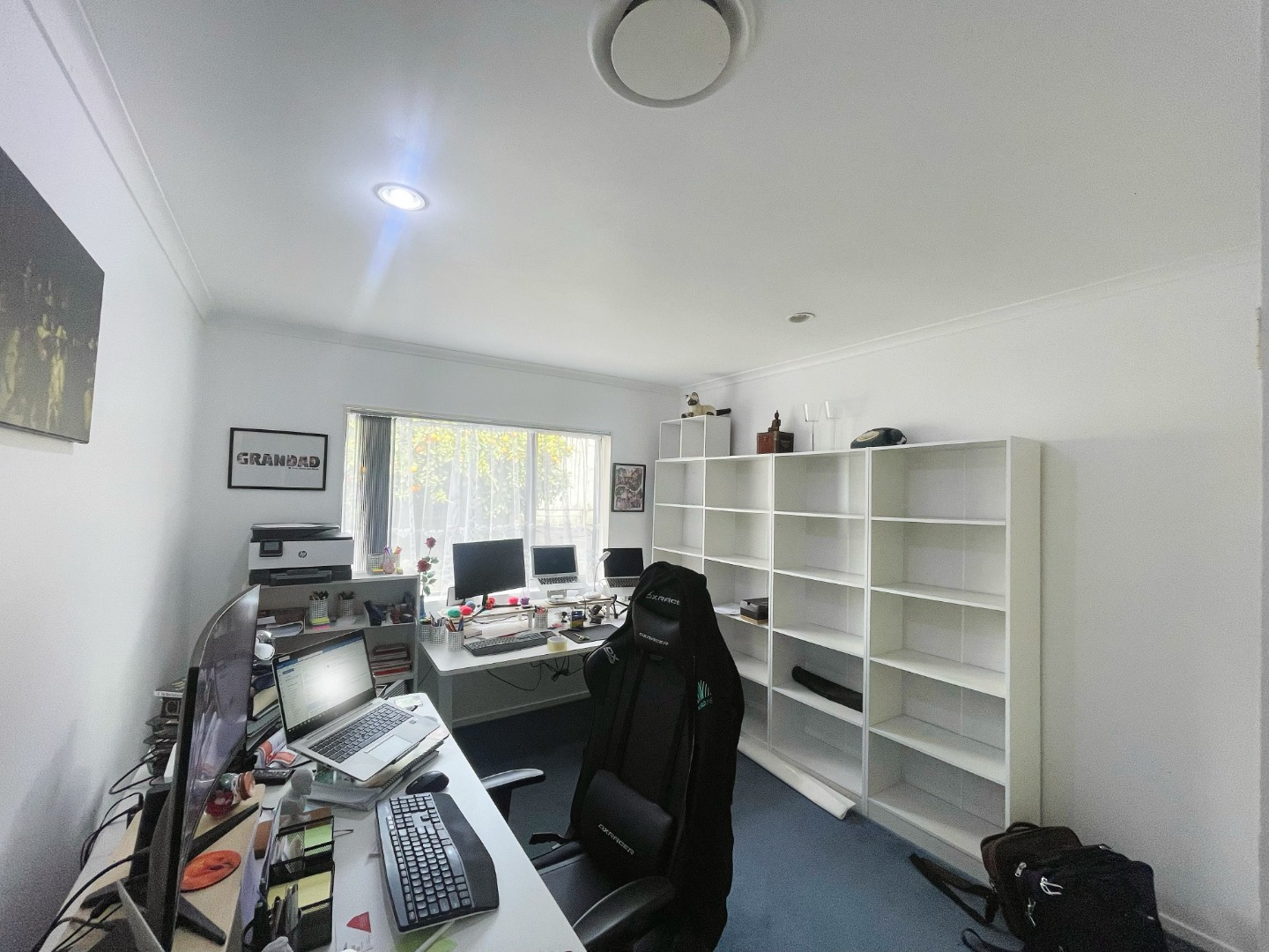 Sunny 4 bedroom family home  photo