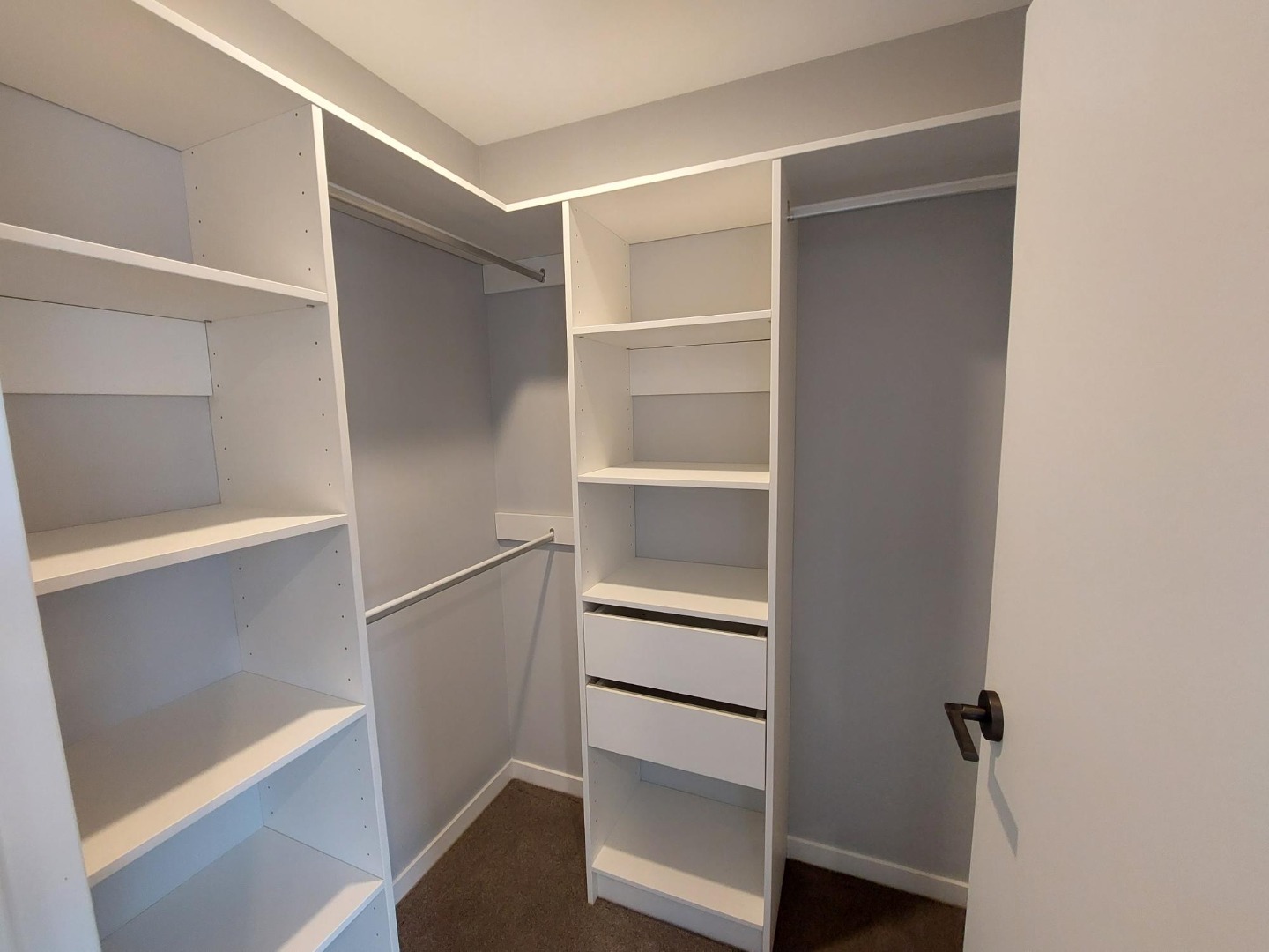 Exceptional 3-Level 4-Bedroom townhouse in Double Grammar Zone! photo