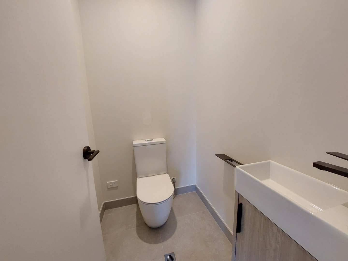 Exceptional 3-Level 4-Bedroom townhouse in Double Grammar Zone! photo