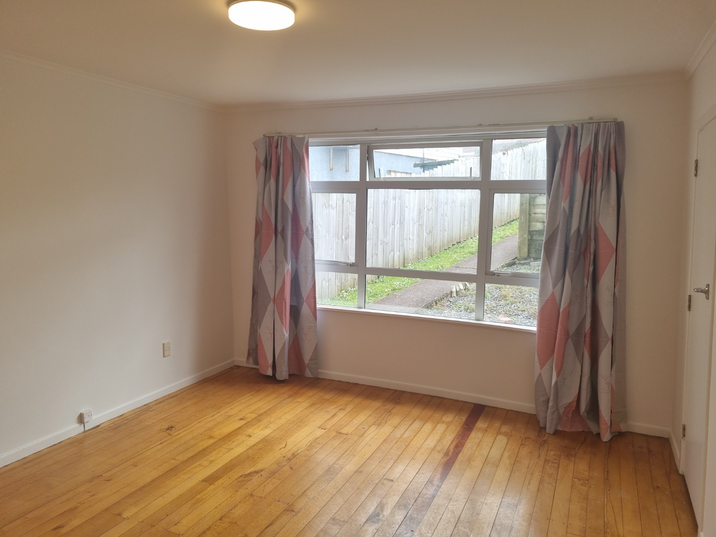 2 LARGE bdrms - Water Included photo