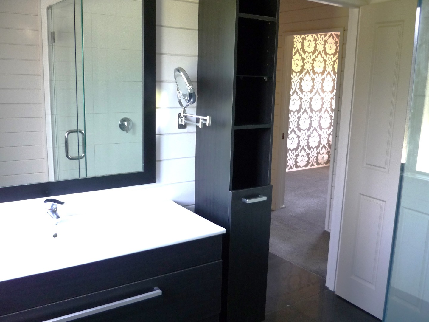 RURAL LIFESTYLE- URBAN FRINGE, FOUR BEDROOMS + ROOM FOR GRANNY! photo