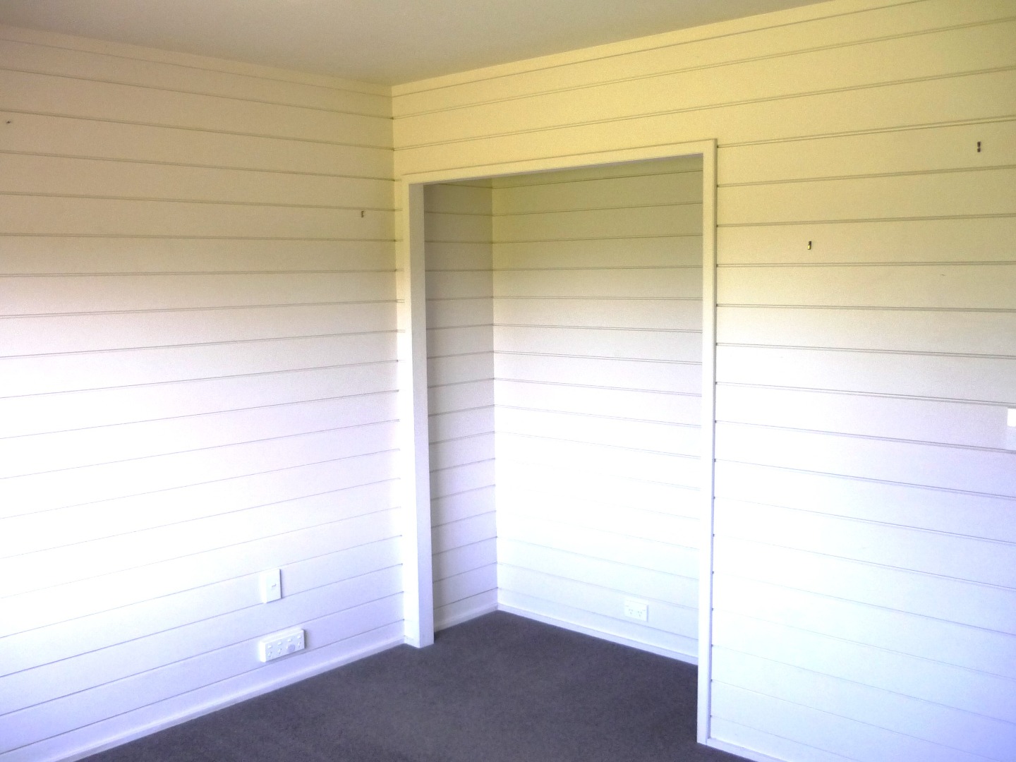 RURAL LIFESTYLE- URBAN FRINGE, FOUR BEDROOMS + ROOM FOR GRANNY! photo