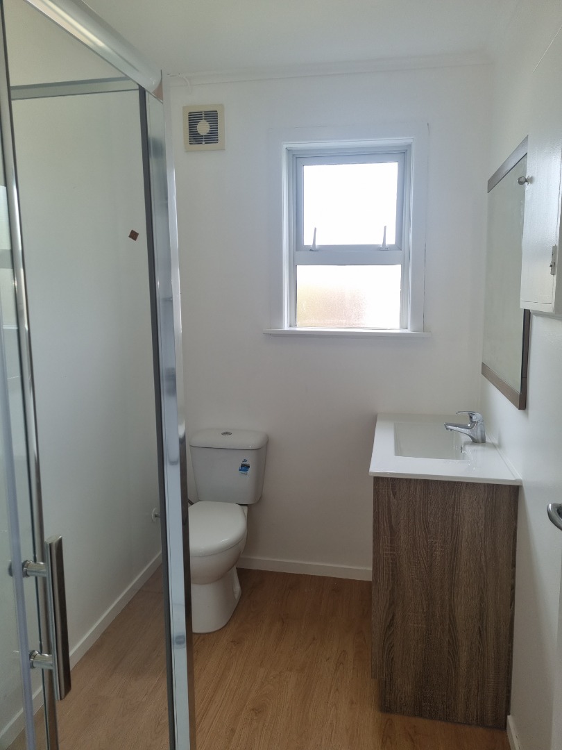 2 LARGE bdrms - Water Included photo