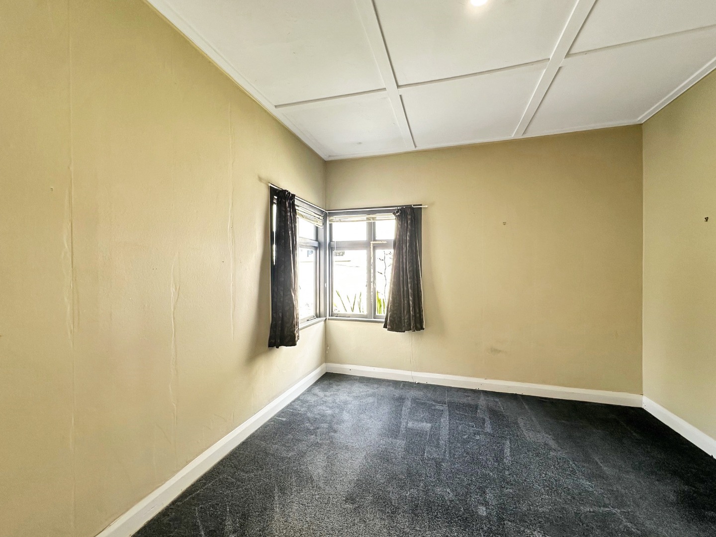 Spacious Unit in Prime Eden Terrace Location photo
