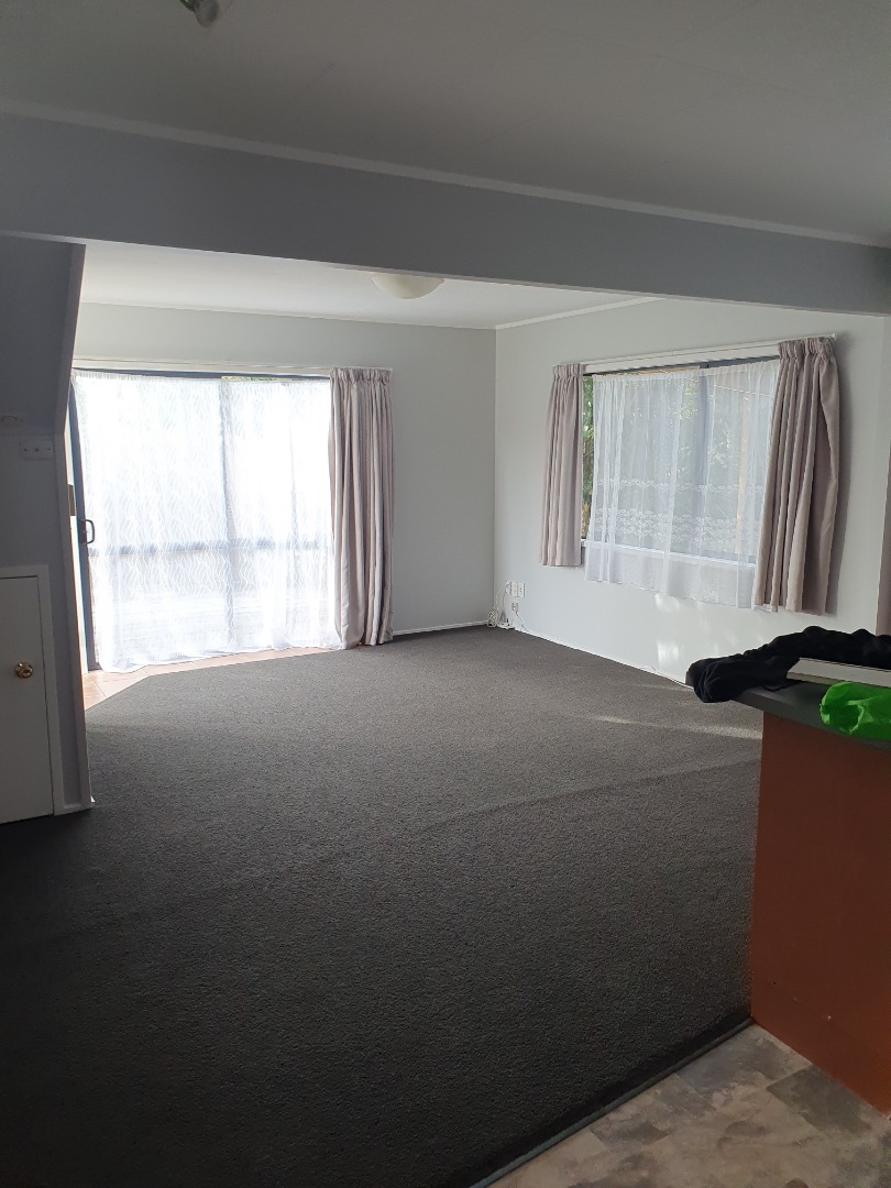 Manurewa - 3 Bedrooms with Fully Fenced Yard photo