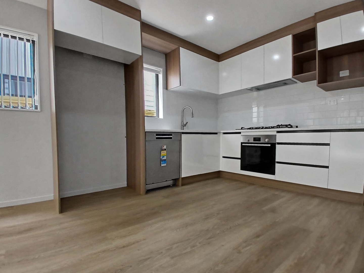  Brand new  stunning four bedroom home Massey! photo