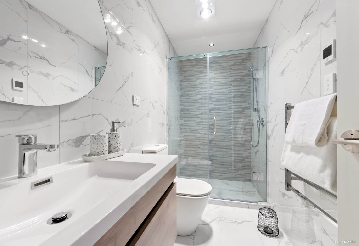 NEWLY built sunny FOUR bedroom townhouse in Hobsonville photo