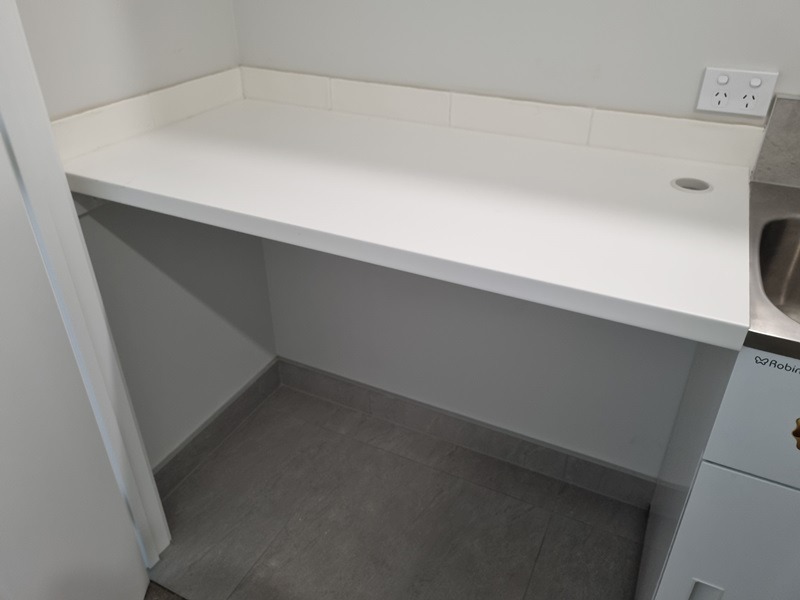 3 Bdrms/ 2 FULL bthms with GARAGE in Mangere Bridge! photo