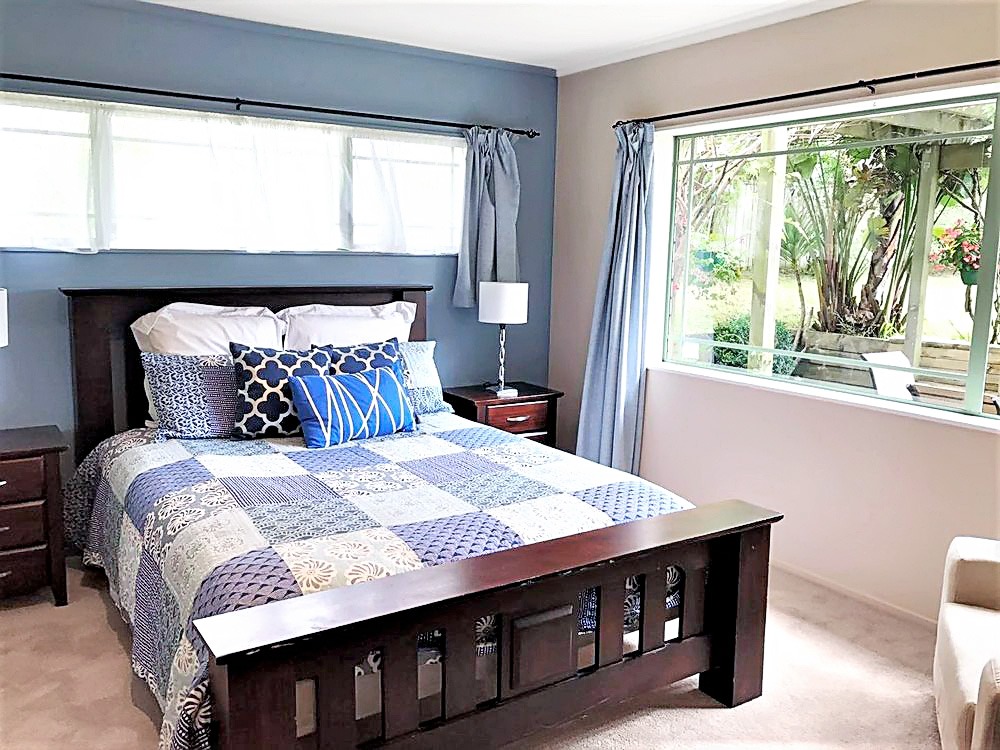 Unsworth Heights - 4 Bedroom, 2 Bathroom Home photo