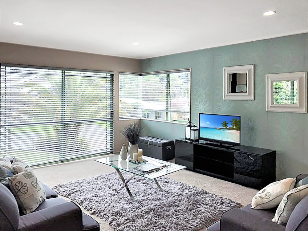 Unsworth Heights - 4 Bedroom, 2 Bathroom Home photo