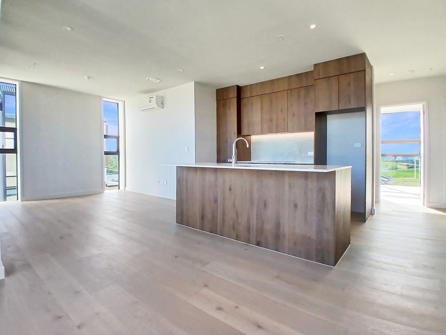 Stylish two- bedroom Long Bay Apartment ! photo