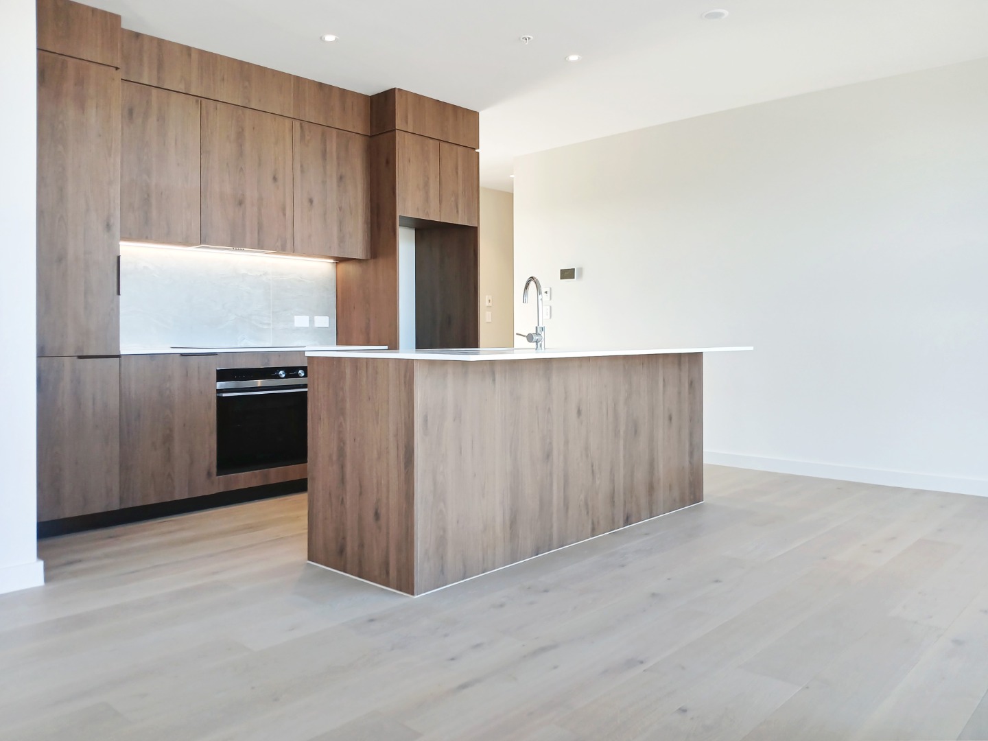 Stylish two- bedroom Long Bay Apartment ! photo