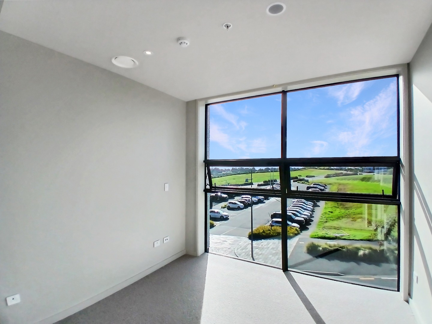 Stylish two- bedroom Long Bay Apartment ! photo