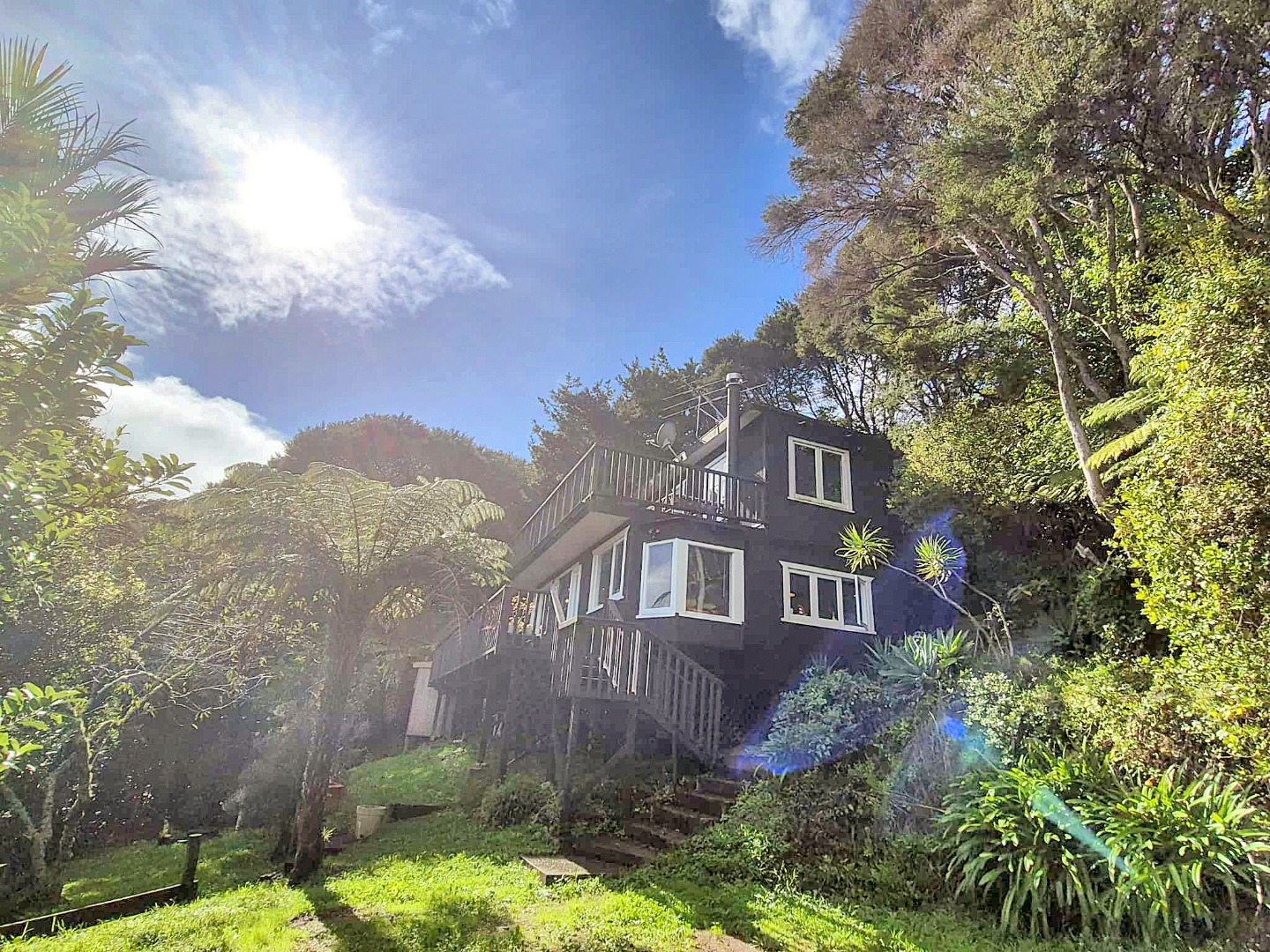 Valley views in Ostend - Two Bedroom $650 per week  photo